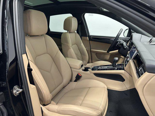 2025 Porsche Macan Macan