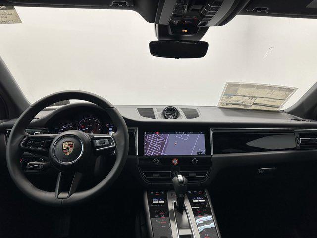 2025 Porsche Macan Macan