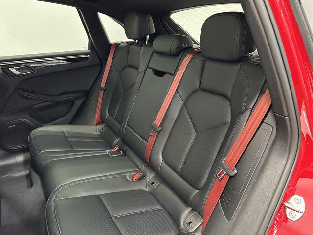 2025 Porsche Macan Macan