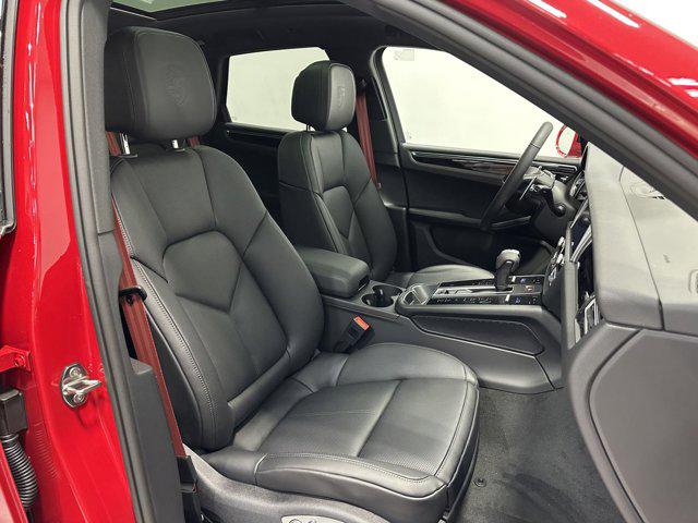 2025 Porsche Macan Macan