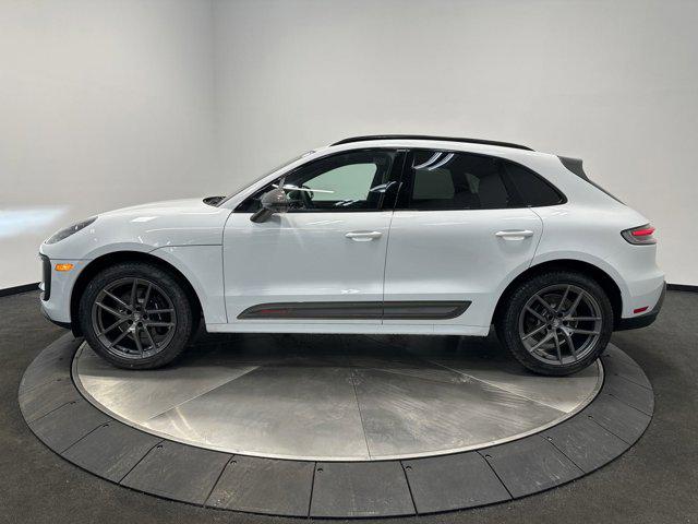 2025 Porsche Macan T