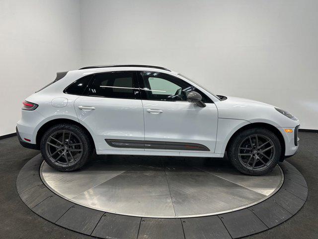 2025 Porsche Macan T