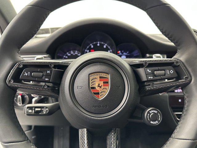 2025 Porsche Macan T