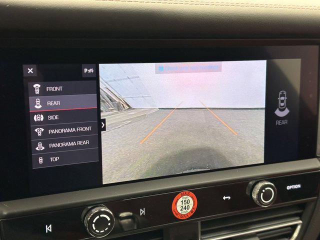 2025 Porsche Macan T
