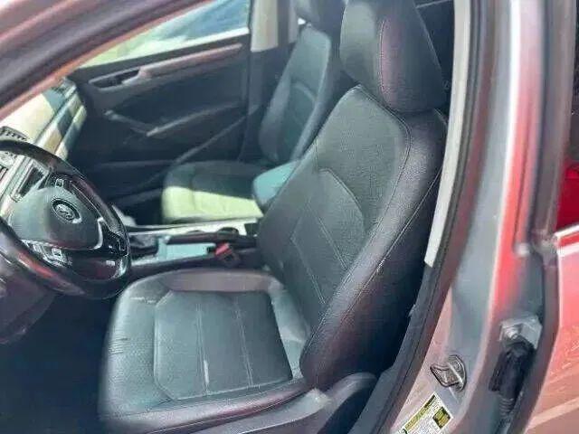 2017 Volkswagen Passat 1.8T SE
