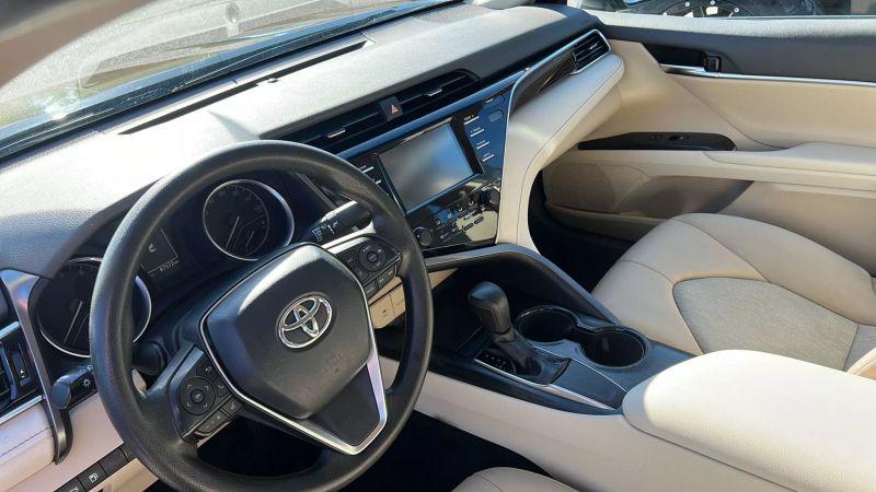 2018 Toyota Camry LE
