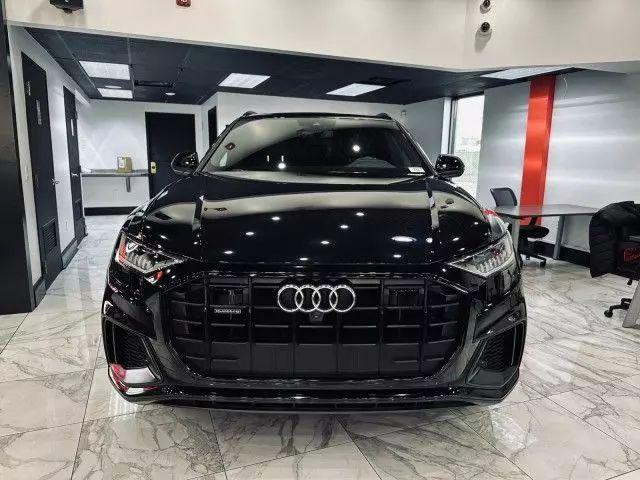 2022 Audi Q8 Premium Plus 55 TFSI quattro Tiptronic