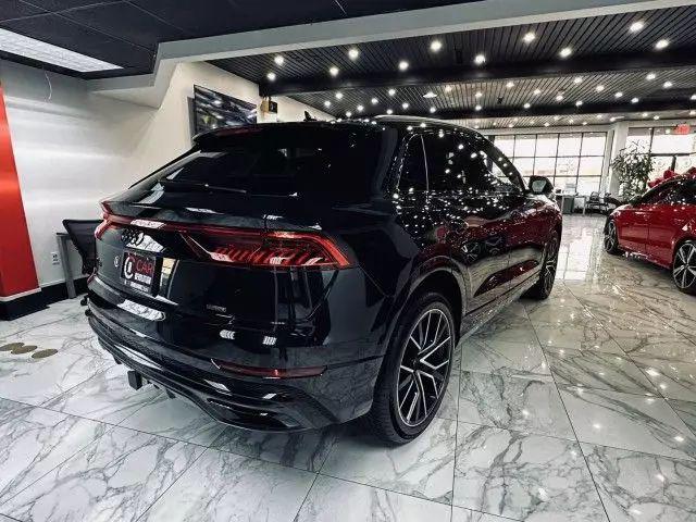 2022 Audi Q8 Premium Plus 55 TFSI quattro Tiptronic