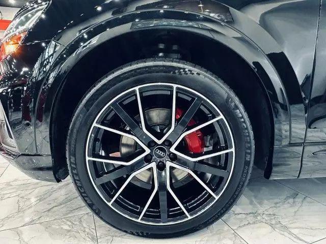 2022 Audi Q8 Premium Plus 55 TFSI quattro Tiptronic