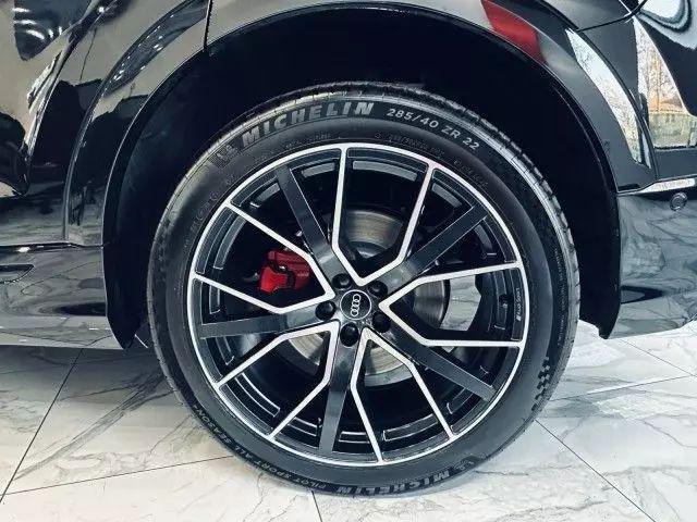 2022 Audi Q8 Premium Plus 55 TFSI quattro Tiptronic