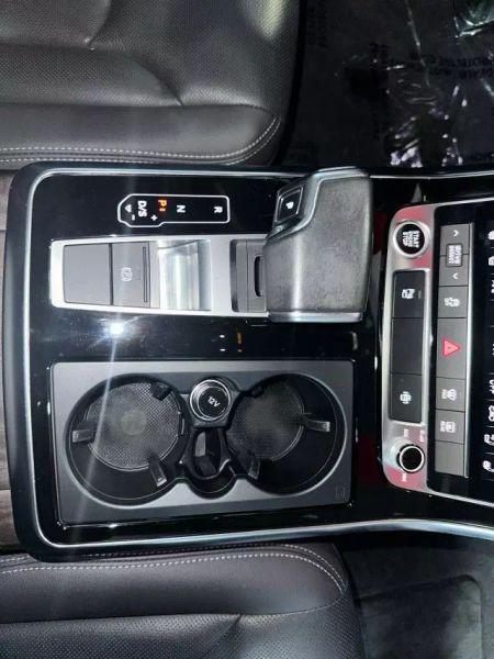 2022 Audi Q8 Premium Plus 55 TFSI quattro Tiptronic