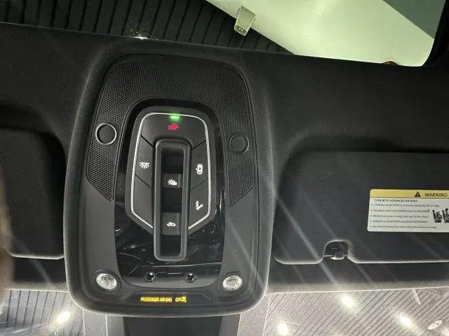 2022 Audi Q8 Premium Plus 55 TFSI quattro Tiptronic