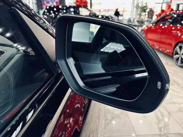 2022 Audi Q8 Premium Plus 55 TFSI quattro Tiptronic