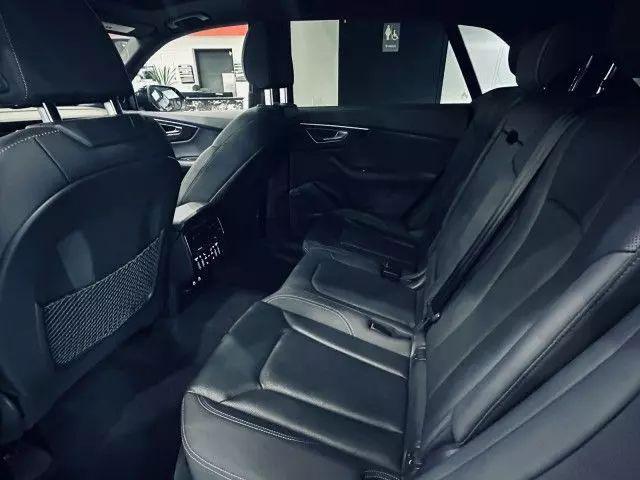 2022 Audi Q8 Premium Plus 55 TFSI quattro Tiptronic