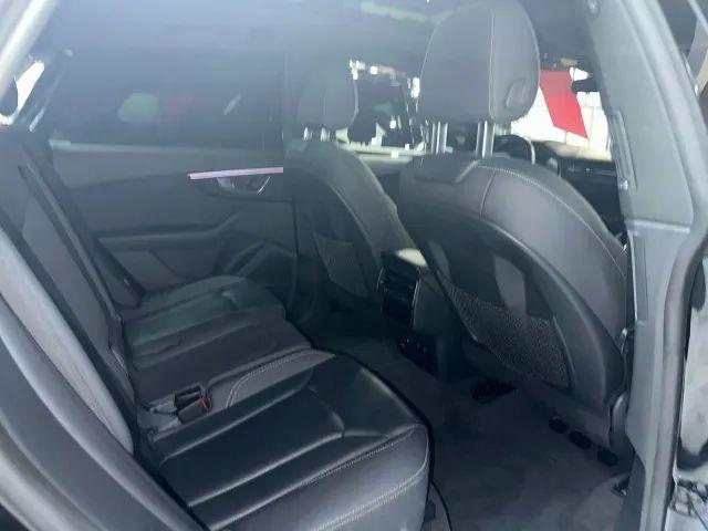 2022 Audi Q8 Premium Plus 55 TFSI quattro Tiptronic