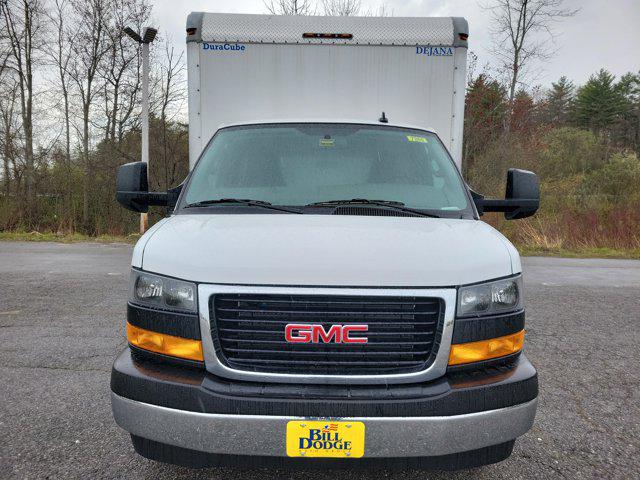 2025 GMC Savana Cutaway 4500 Van