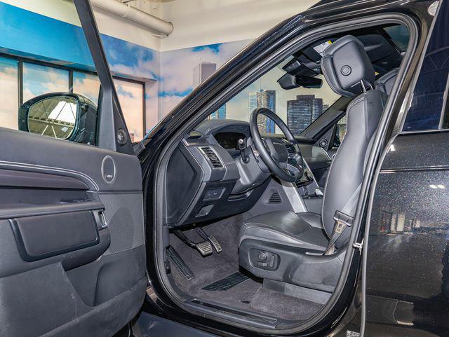 2025 Land Rover Discovery P360 Metropolitan Edition