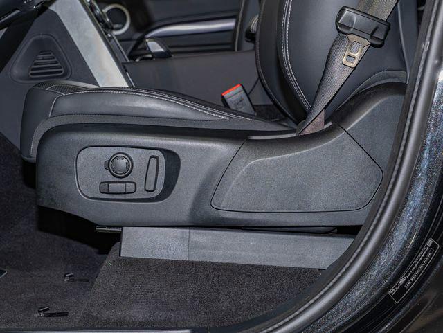 2025 Land Rover Discovery P360 Metropolitan Edition