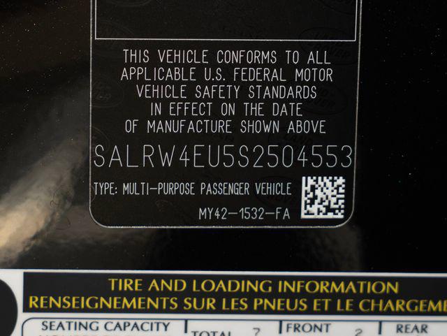 2025 Land Rover Discovery P360 Metropolitan Edition