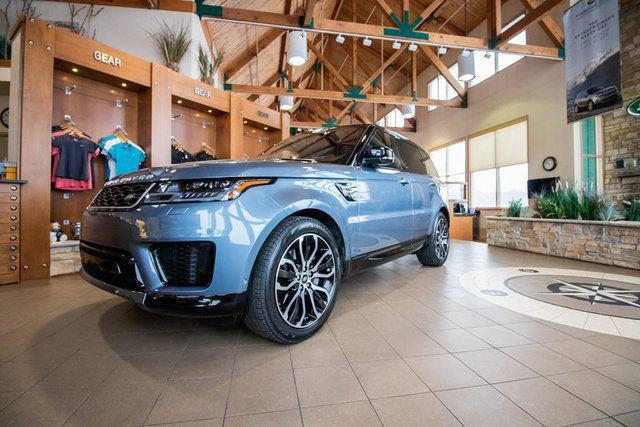 2025 Land Rover Discovery P360 Metropolitan Edition