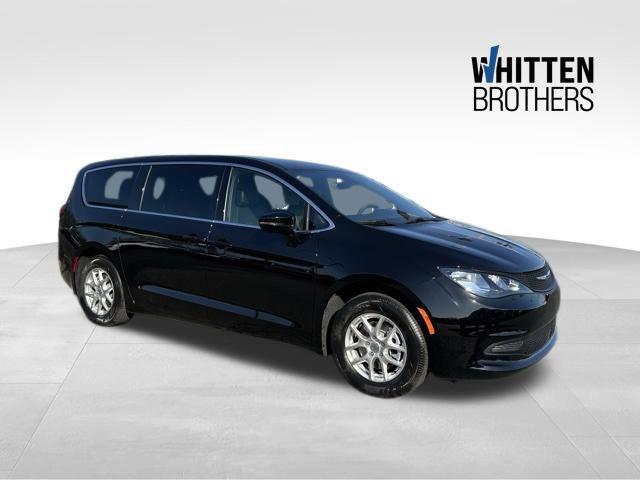 2025 Chrysler Voyager VOYAGER