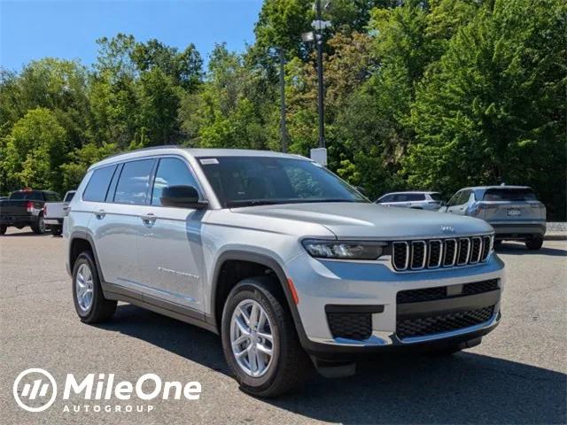 2025 Jeep Grand Cherokee GRAND CHEROKEE L LAREDO X 4X4