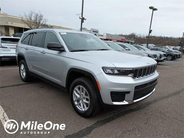 2025 Jeep Grand Cherokee GRAND CHEROKEE L LAREDO X 4X4