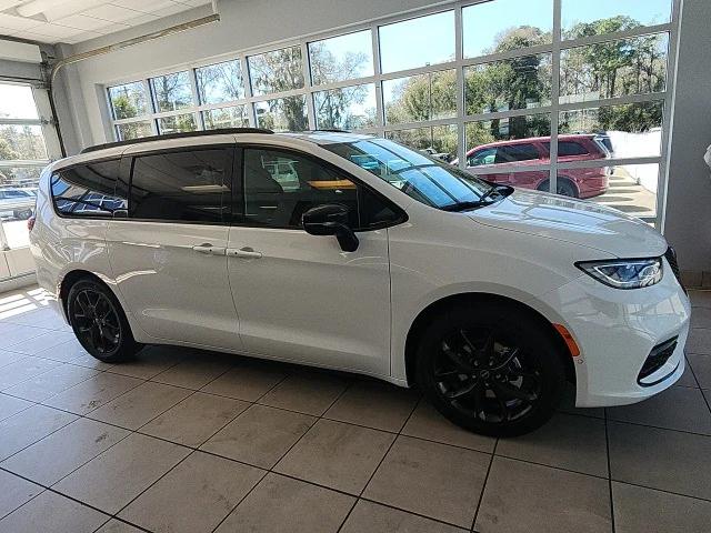 2025 Chrysler Pacifica PACIFICA LIMITED