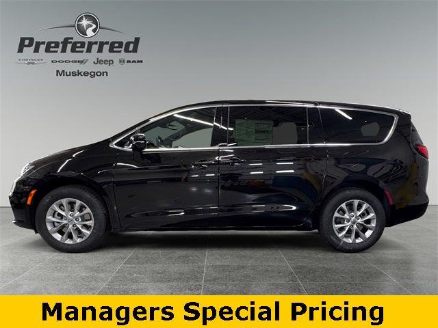 2025 Chrysler Pacifica PACIFICA SELECT AWD