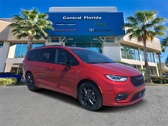 2025 Chrysler Pacifica PACIFICA LIMITED