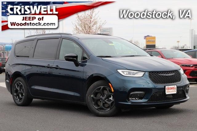 2025 Chrysler Pacifica Hybrid PACIFICA PLUG-IN HYBRID S APPEARANCE