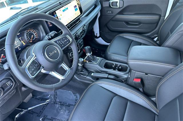 2025 Jeep Wrangler WRANGLER 4-DOOR SAHARA 2025 Jeep Wrangler WRANGLER 4-DOOR SAHARA