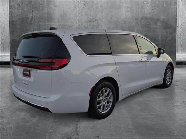 2025 Chrysler Pacifica PACIFICA SELECT