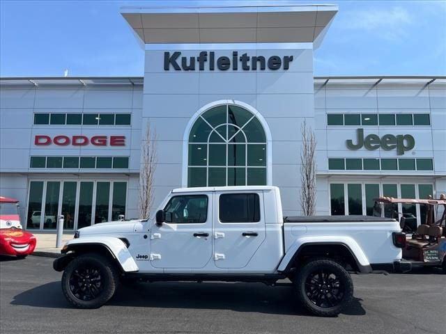 2025 Jeep Gladiator GLADIATOR NIGHTHAWK 4X4