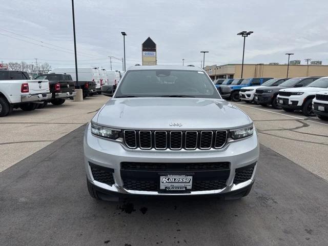 2025 Jeep Grand Cherokee GRAND CHEROKEE L LAREDO X 4X4
