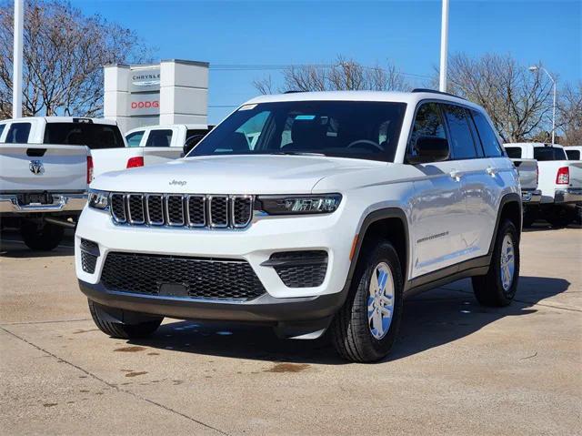 2025 Jeep Grand Cherokee GRAND CHEROKEE LAREDO 4X2