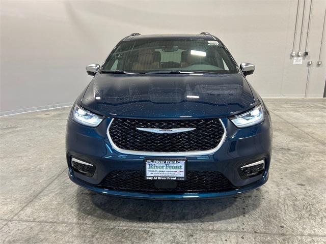 2025 Chrysler Pacifica PACIFICA PINNACLE AWD