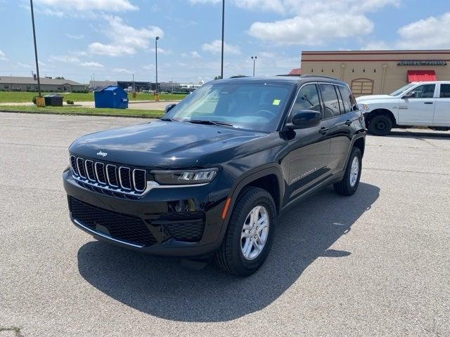2025 Jeep Grand Cherokee GRAND CHEROKEE LAREDO 4X2