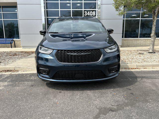 2025 Chrysler Pacifica PACIFICA LIMITED