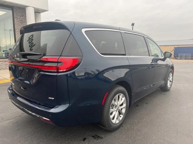 2025 Chrysler Pacifica PACIFICA SELECT AWD