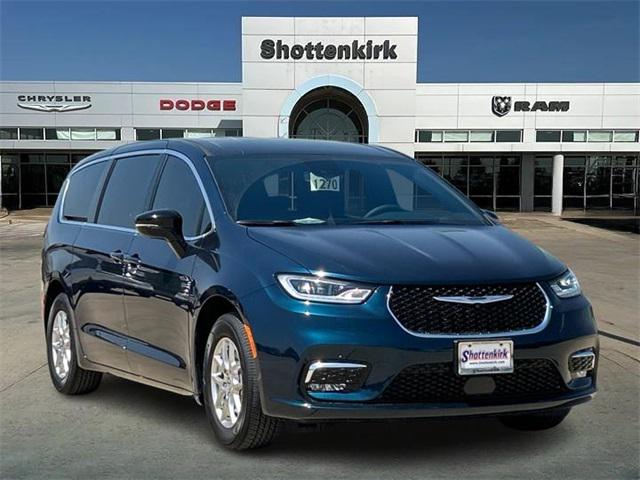 2025 Chrysler Pacifica PACIFICA SELECT