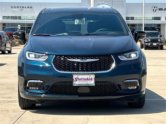 2025 Chrysler Pacifica PACIFICA SELECT