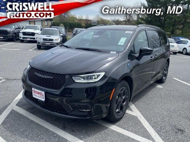 2025 Chrysler Pacifica Hybrid PACIFICA PLUG-IN HYBRID S APPEARANCE