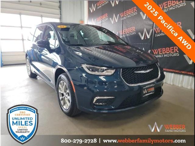 2025 Chrysler Pacifica PACIFICA SELECT AWD