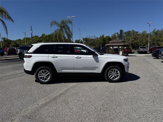 2025 Jeep Grand Cherokee GRAND CHEROKEE LAREDO X 4X4