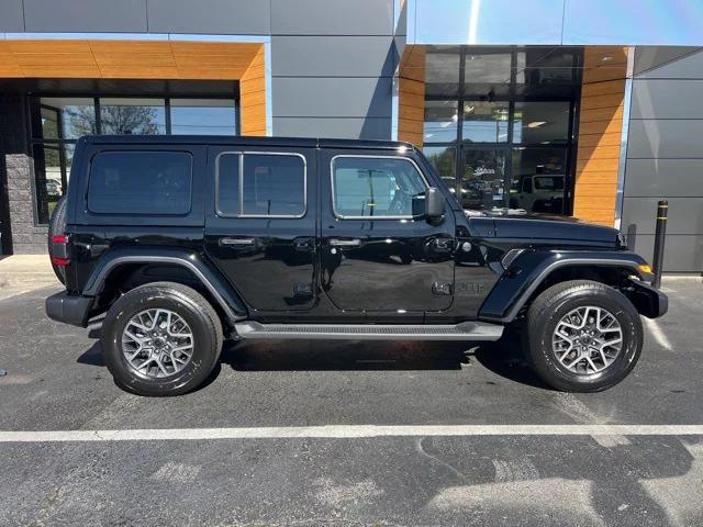 2025 Jeep Wrangler WRANGLER 4-DOOR SAHARA