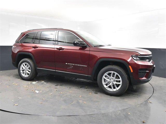 2025 Jeep Grand Cherokee GRAND CHEROKEE LAREDO X 4X4