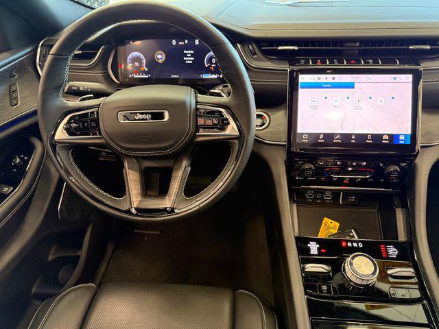 2025 Jeep Grand Cherokee GRAND CHEROKEE OVERLAND 4X4