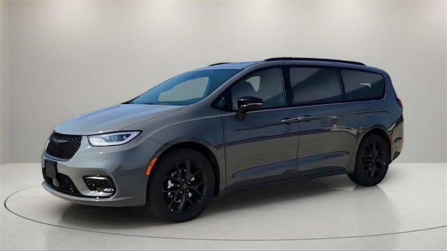 2025 Chrysler Pacifica PACIFICA LIMITED