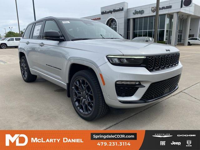 2025 Jeep Grand Cherokee GRAND CHEROKEE SUMMIT RESERVE 4X4